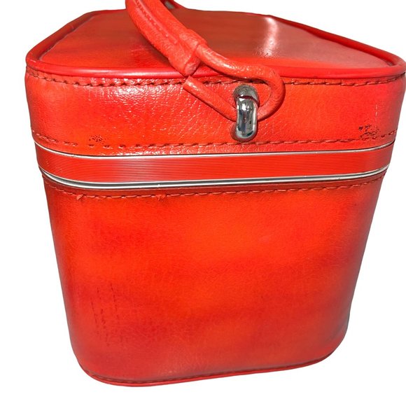 Amelia Earhart Train Case Luggage Orange Vinyl Vintage Handle Metal Hardware - Picture 7 of 12